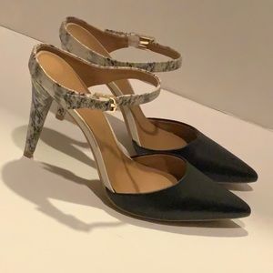Calvin Klein Women's Ginnie Mule
